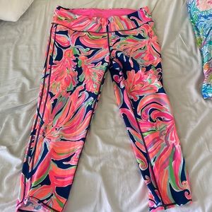 Lilly Pulitzer Luxletic 3/4 length leggings- size L